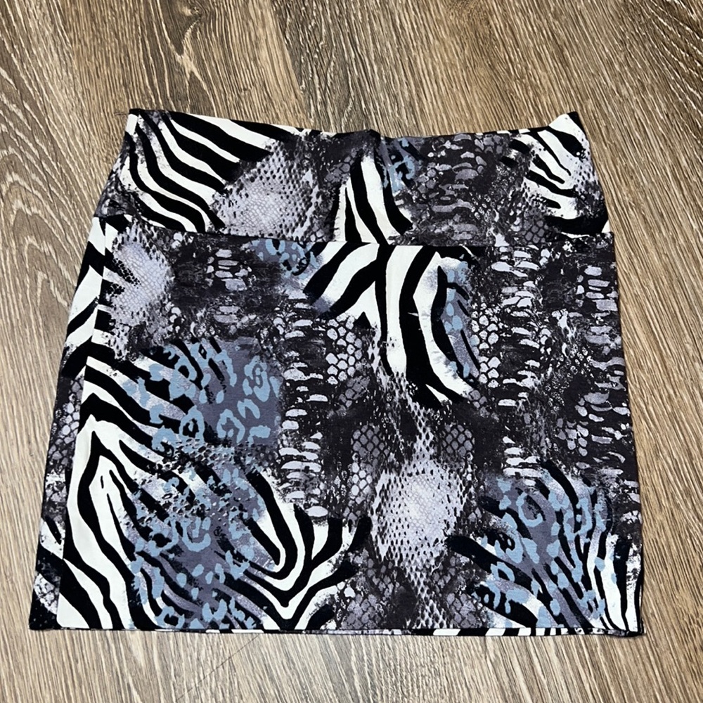 LOWEST Windsor mini skirt